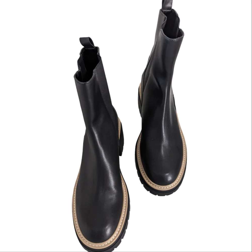 Open Edit sleek black